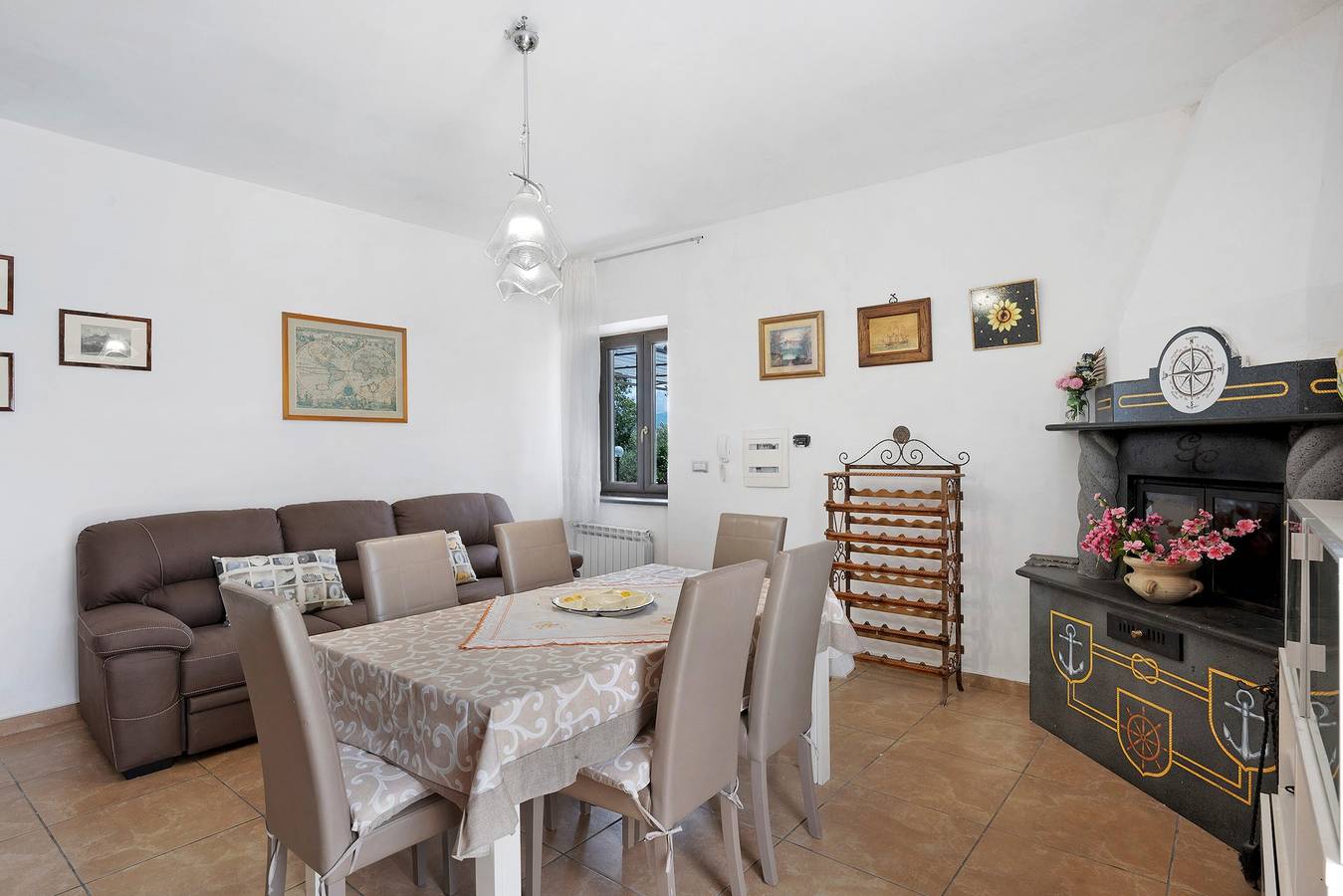 Maison de vacances 'Rita Al Vesuvio' avec vue sur la montagne, terrasse privée et jardin privé in Terzigno, Parc national du Vésuve