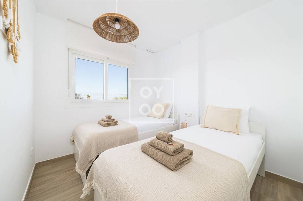 Apartamento entero, Boho Breeze Penthouse - Rooftop bliss near beach and golf - By Oyoostays in Pilar de la Horadada, Costa Blanca