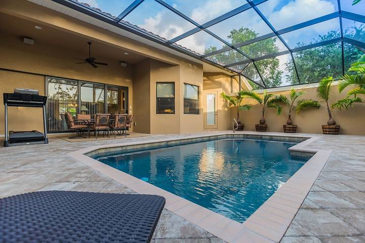 Maison de vacances pour 6 personnes, avec terrasse ainsi que jardin et piscine, animaux acceptés - 1