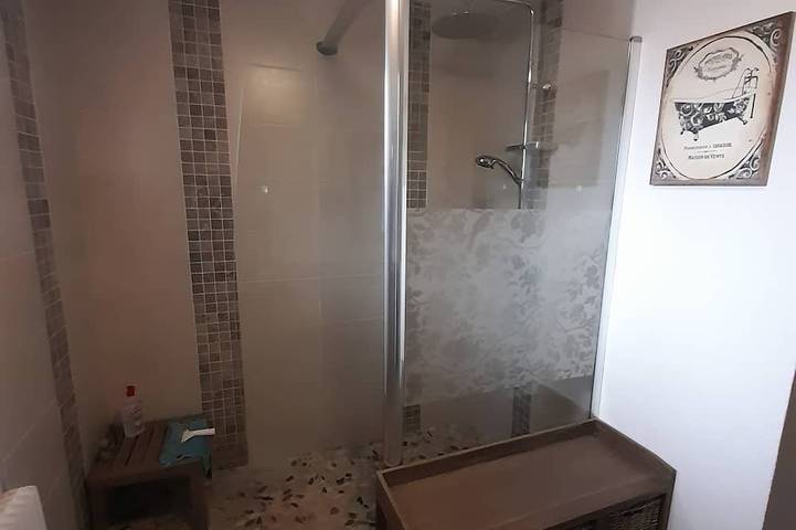 Appartement T2 dans maison calme avec piscine in Fréjus, Côte méditerranéenne (France)