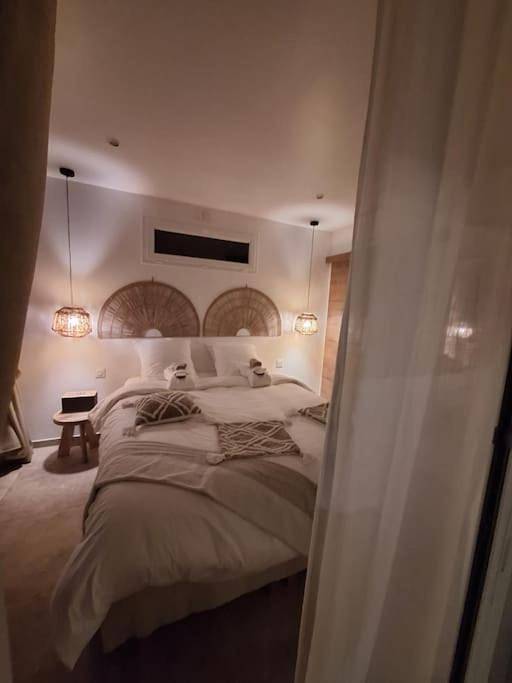 Appartement entier, One-Bedroom Apartment in Peypin, Côte méditerranéenne (France)