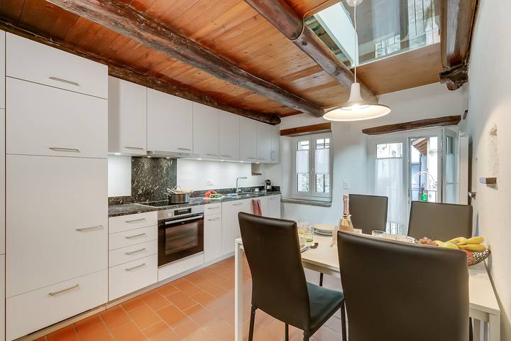 Chalet für 3 Personen, mit Balkon im Tessin