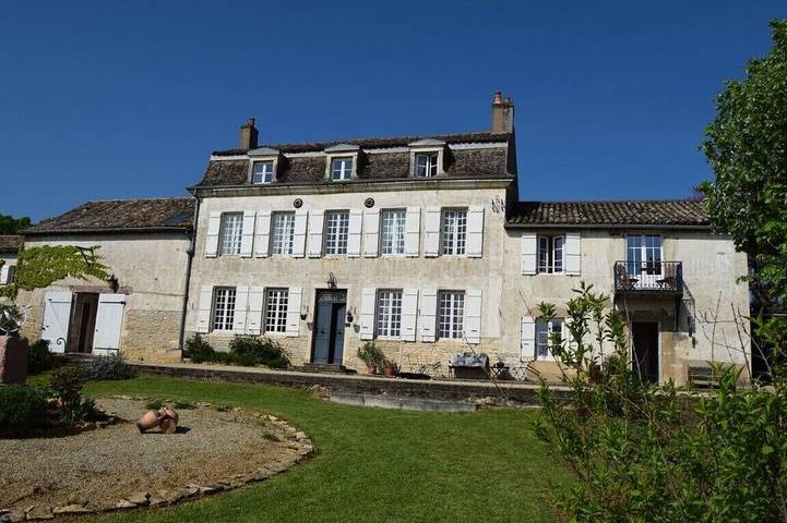 Gîte pour 4 personnes, avec piscine