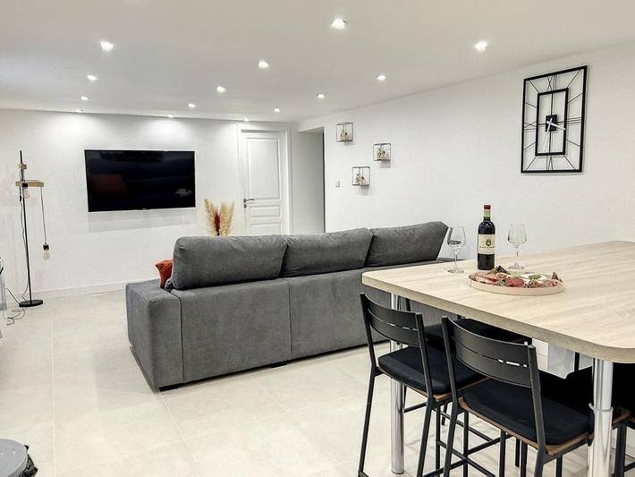 Gîte pour 2 personnes, avec Jacuzzi ainsi que Terrasse et Jardin à Solliès-Pont
