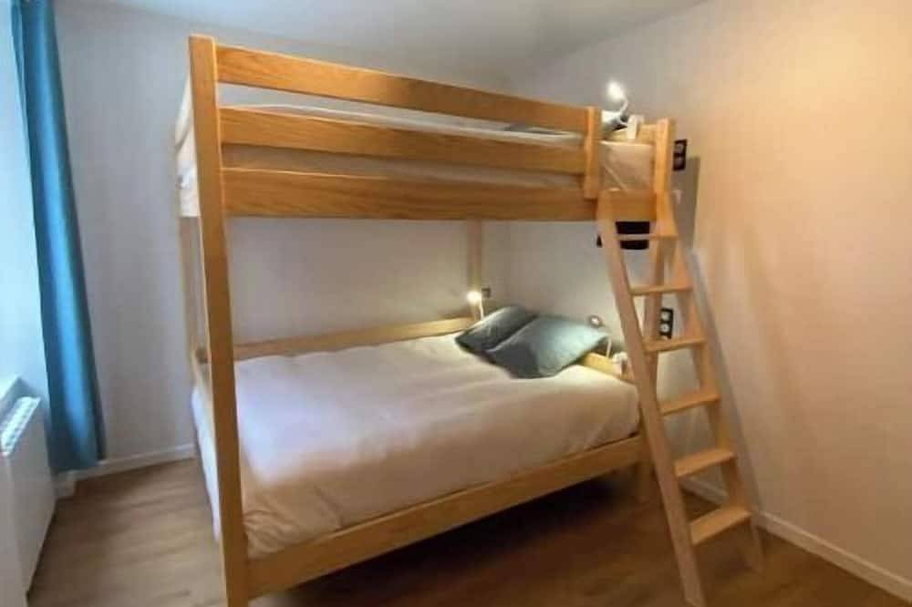 Ganze Wohnung, Apparthôtel au Bord du lac Chambon in Chambon-sur-Lac, Regionaler Naturpark Volcans d'Auvergne