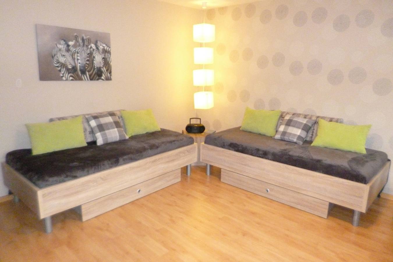 Entire apartment, Holiday Apartment 'Rheinblick Apartment 3' with Shared Terrace and Wi-Fi in Neuendorf (Koblenz), Koblenz