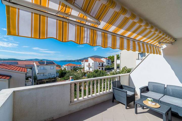 Ferienwohnung für 4 Personen, mit Balkon auf Ciovo
