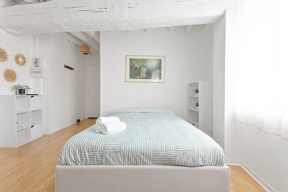 Apartamento entero, Évasion Urbaine : Studio Cosy à Deux Pas de la Nature in Étampes, Essonne