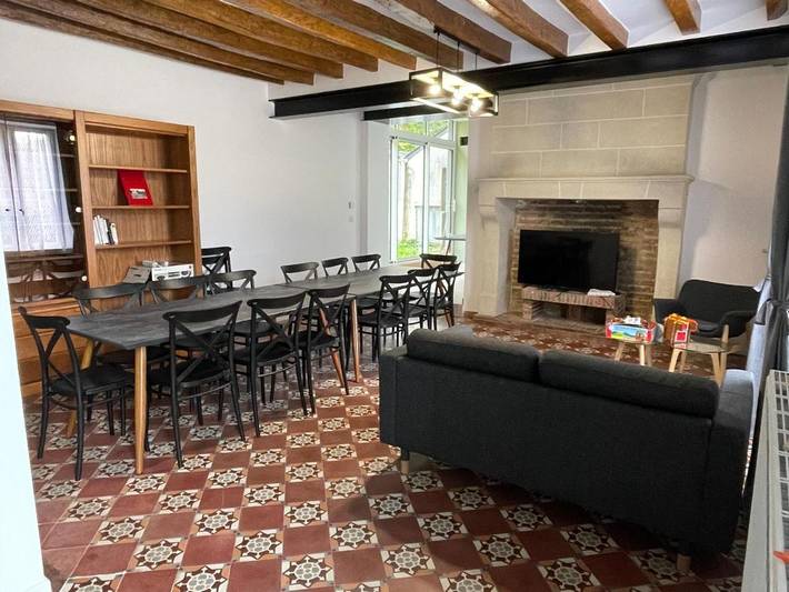 Location de vacances pour 14 personnes, avec jardin à Chahaignes