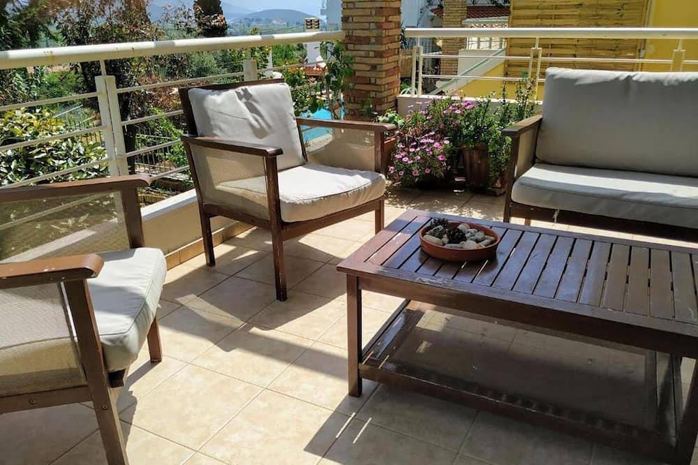 Kassandra Villa - House With View & Pool in Asini, Argolis