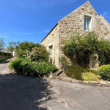 Gîte pour 4 personnes, avec jardin ainsi que vue et terrasse dans Pointe du Raz