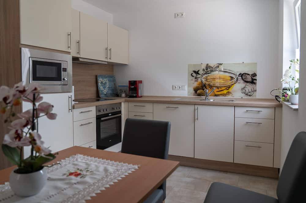 Ganze Wohnung, Ferienwohnung mit Salzachblick, Terrasse und ruhiger Lage in Laufen, Rupertiwinkel