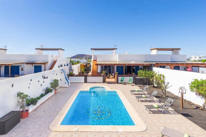 Villa for 6 people, with garden in Playa Blanca