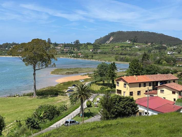 Gîte pour 2 personnes, avec Terrasse et Jardin ainsi que Vue sur le lac et Vue à Villaviciosa - 2