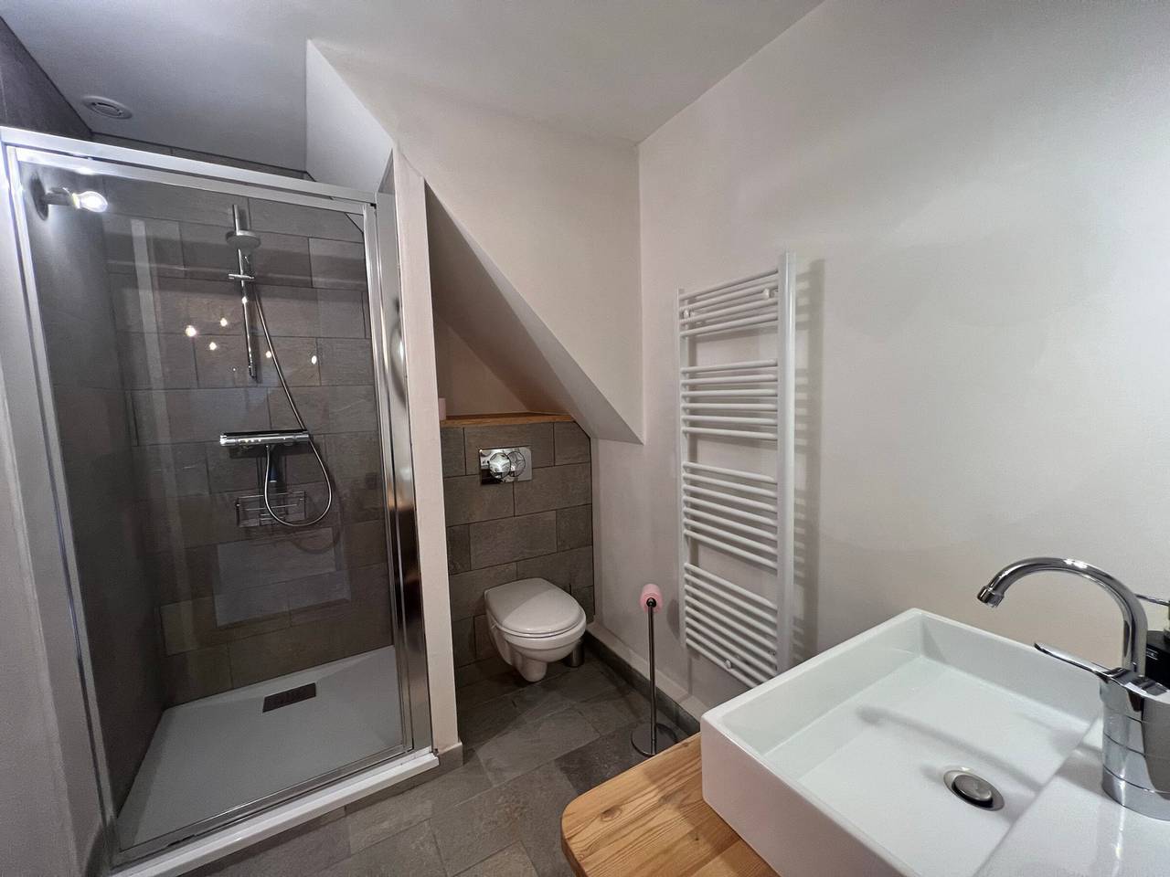 Apartamento entero, Centro del Pueblo · Apartamento Renovado · Wifi Incluido in Le Monêtier-les-Bains, Serre Chevalier