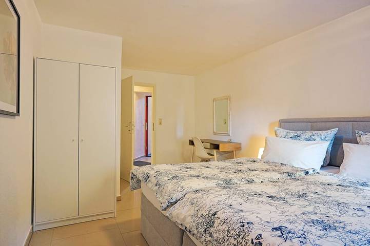 Ganze Wohnung, Denkmal-Wohnung mit 1 Schlafzimmer in Bamberg, Fränkisches Weinland