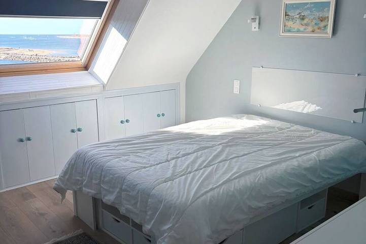 Entire apartment, Morbihan - Splendid View On The Ria And The Bar Of Etel - 15 Meters From The Beach in Étel, Côte des Mégalithes