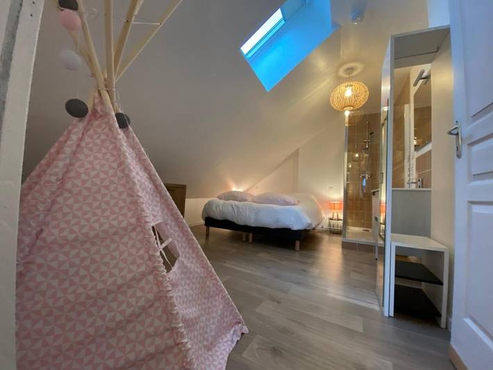 Location de vacances pour 10 personnes, avec Terrasse et Jardin ainsi que Sauna et Vue à Hautvillers - 4