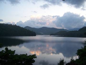Log Cabin for 4 Guests in Blue Ridge Mountains, North Carolina, Picture 2