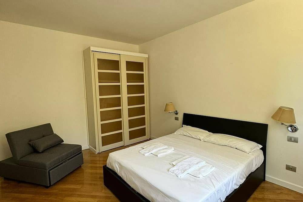 Entire apartment, G-Point Apartments - Appartamento 2 in Santa Marinella, Rome Province