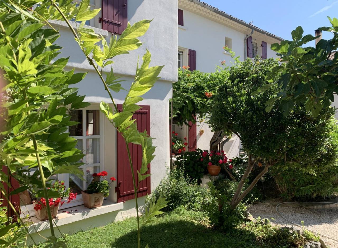 Maison d'Hôtes "Le Colombier" - Burlat in Venasque, Parc naturel régional du Mont-Ventoux