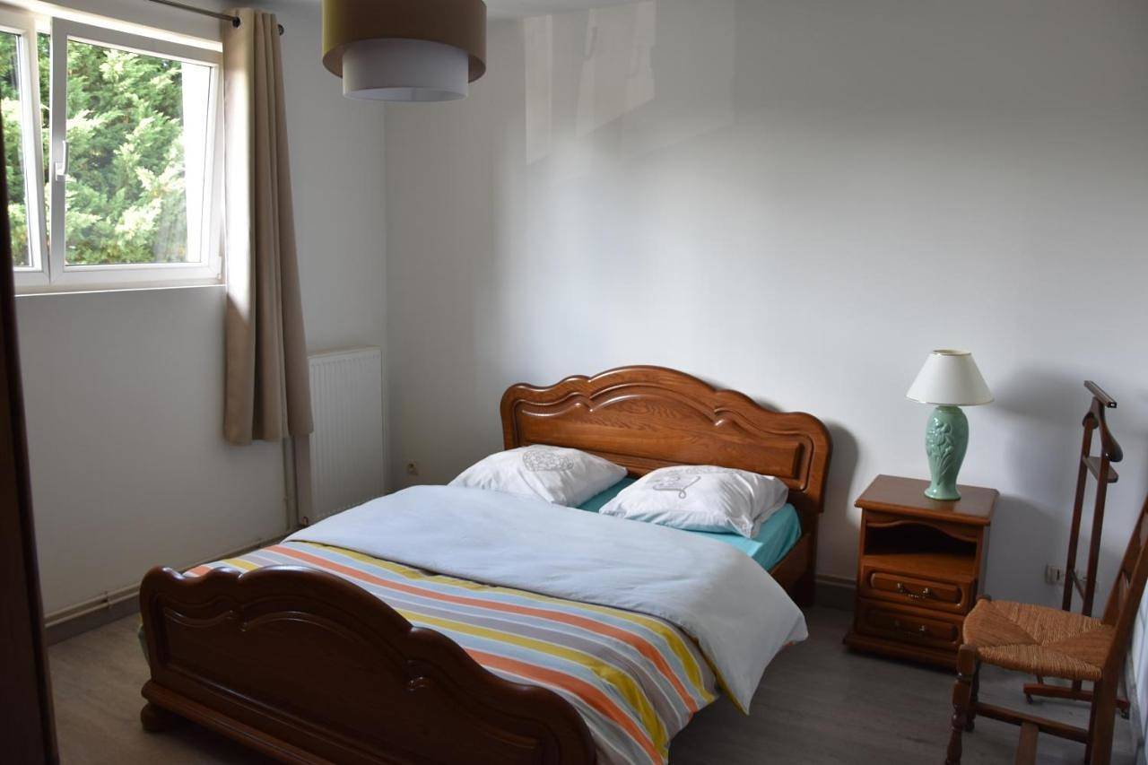 Appartement entier, Two-Bedroom Apartment in Éclaires, Marne