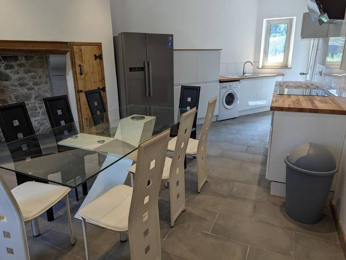 Location de vacances pour 12 personnes, avec jardin et vue à Saint-Dizier-Leyrenne - 4