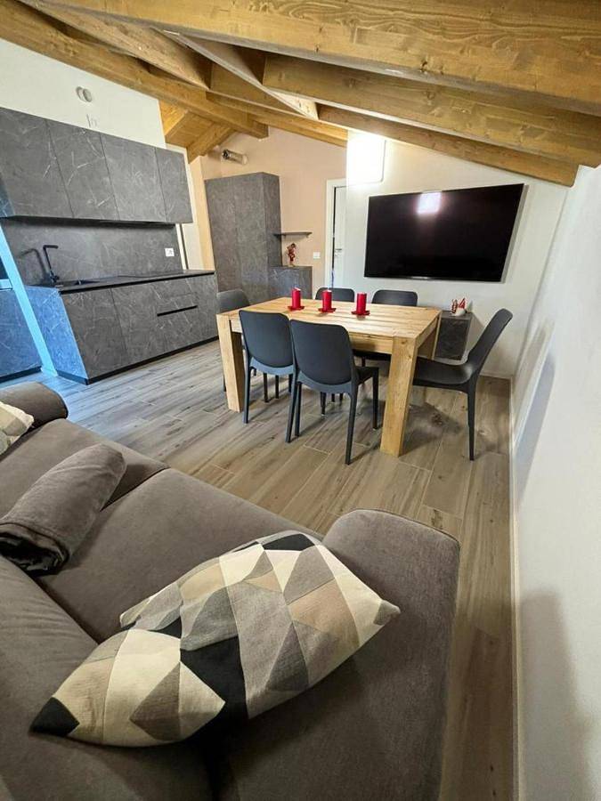 Appartamento per 8 persone, con Panorama a Selvino