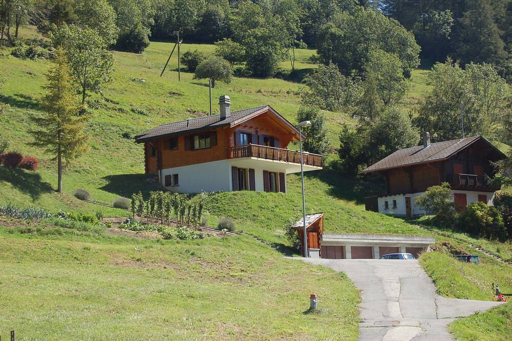 Nahe Verbier, friedliches Dorf in der Schweiz, atemberaubender Ausblick in Vollèges, Walliser Alpen