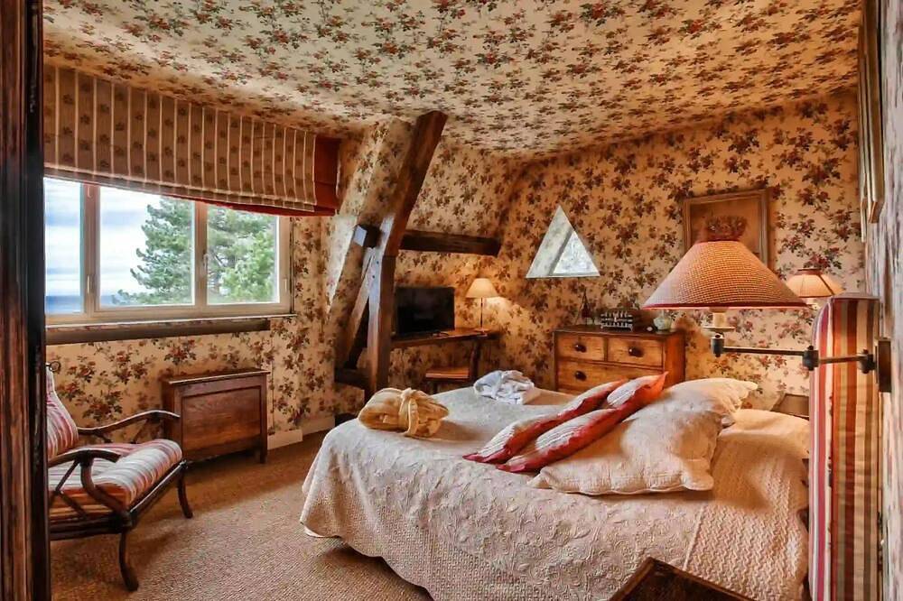 Magnificent residence Moulin Saint-Laurent Deauville with swimming pool & sauna 12 people in Deauville, Lisieux und Umgebung