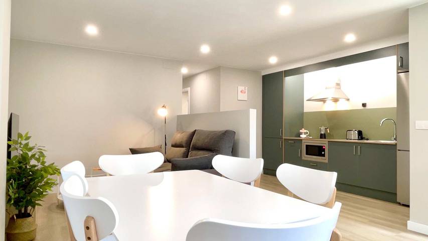 Gîte pour 6 personnes, avec balcon/terrasse, animaux acceptés à Viveiro - 2