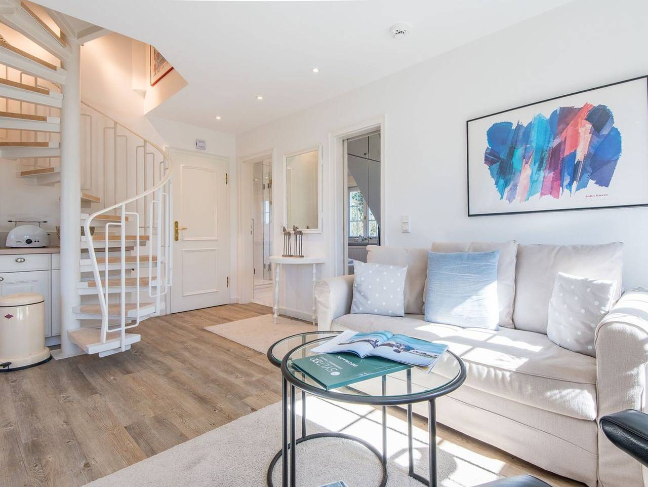 Ganze Ferienwohnung, Haus Skandia, App. 4 - Strandnahe 3-Zimmer Ferienwohnung auf ca. 56 m² Wohnfläche für bis zu 4 Personen in Wenningstedt, Sylt