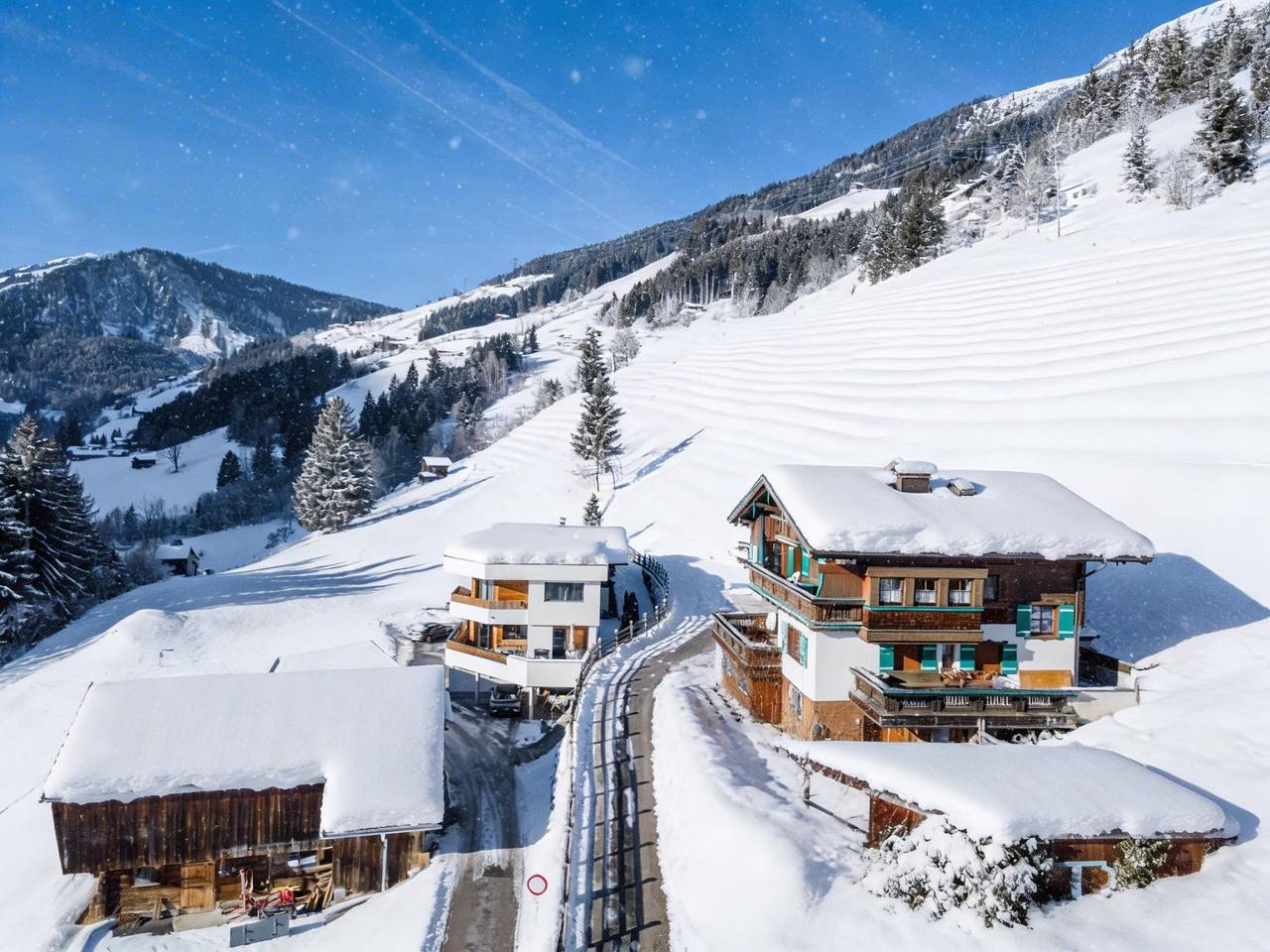 Appartement entier, Appartement avec balcon près d'une piscine in Pinzgau