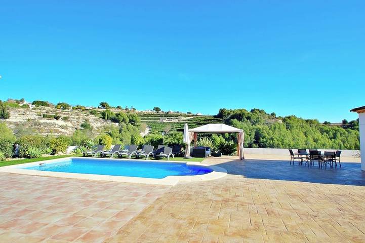 Villa for 6 people, with balcony - 1