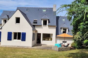 Location de vacances pour 12 personnes, avec jardin et terrasse à Saint-Jacut-de-la-Mer