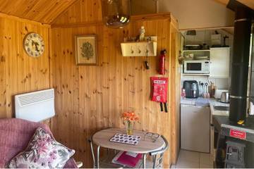 Chalet for 2 People in Cornwall, South West England, Photo 4