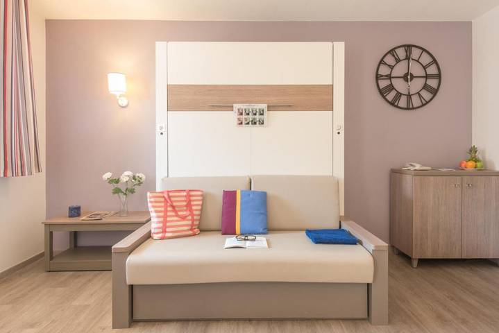 Location de vacances pour 4 personnes, adapté aux familles dans Plage Beau Rivage Saint Raphael - 4