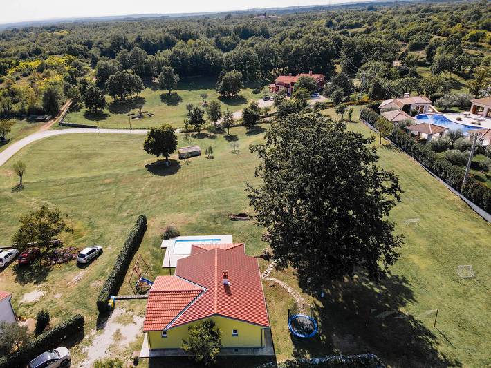 Villa für 6 Personen, mit Terrasse und Garten sowie Pool, mit Haustier in Istrien - 3