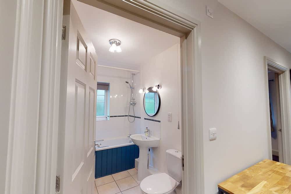 Entire apartment, The Woodstock Suite Vanbrugh 7 | Oxford Holiday Lets | 1 Bed & Sleeps 2 in Oxford, Oxfordshire