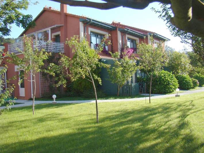 Apartahotel para 2 personas, con Terraza y Jardín en Llanes