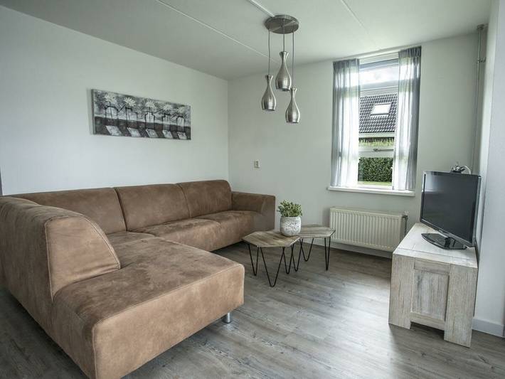 Bungalow für 6 Personen, mit Balkon/Terrasse und Terrasse sowie Garten in Medemblik - 3