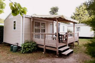 Mobil home pour 4 personnes, avec bassin pour enfant à Saint-Laurent-Médoc