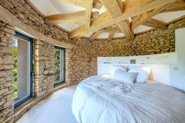 Location de vacances pour 4 personnes, avec vue ainsi que piscine et jardin à Le Buisson-de-Cadouin - 3