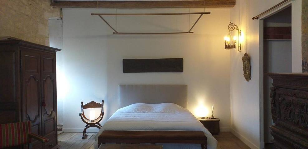 Location de vacances pour 2 personnes, avec jardin, animaux acceptés à Champagne-Mouton - 2