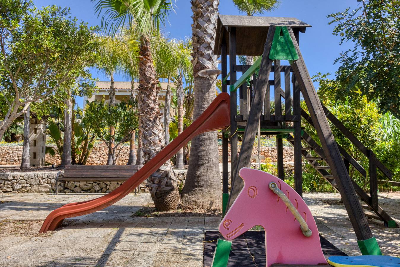 Villa proche de la plage avec jacuzzi et vue mer in Torre Pali, Salve