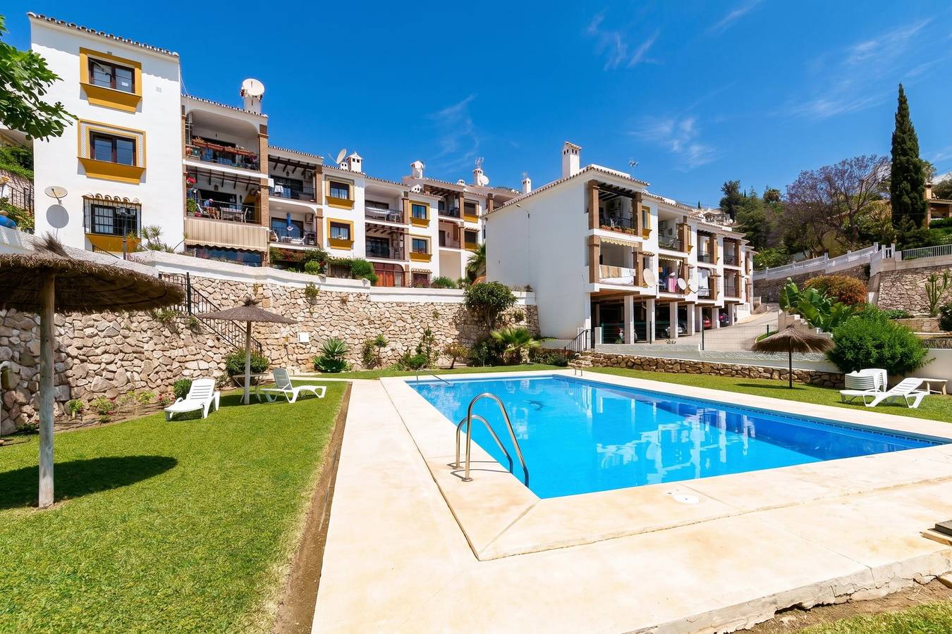 Appartement entier, Sunny Tranquility With Pool in La Capellania, Benalmádena