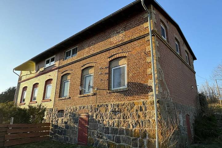 Ferienhaus für 8 Personen, mit Garten