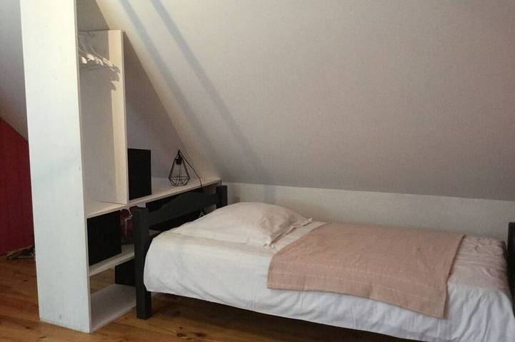 Location de vacances pour 8 personnes, avec jardin et balcon à Confort-Meilars - 4