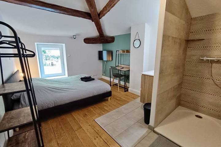 Chambre d’hôte pour 14 personnes dans la Loire - 3