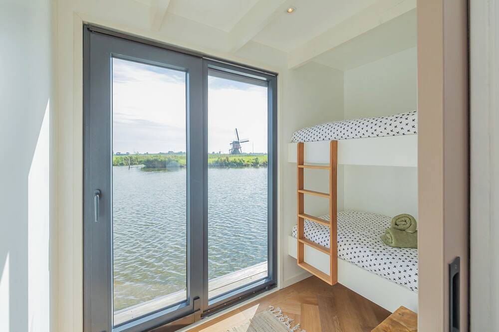 Surla Houseboat \"Copes Club\" 6p Kagerplassen in Warmond, Groene Hart